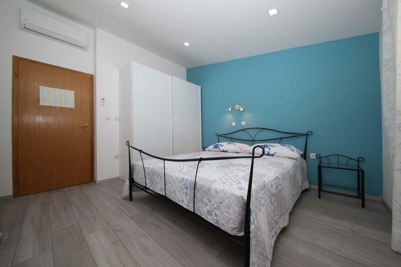 Apartman Josipa Макарска Екстериор снимка